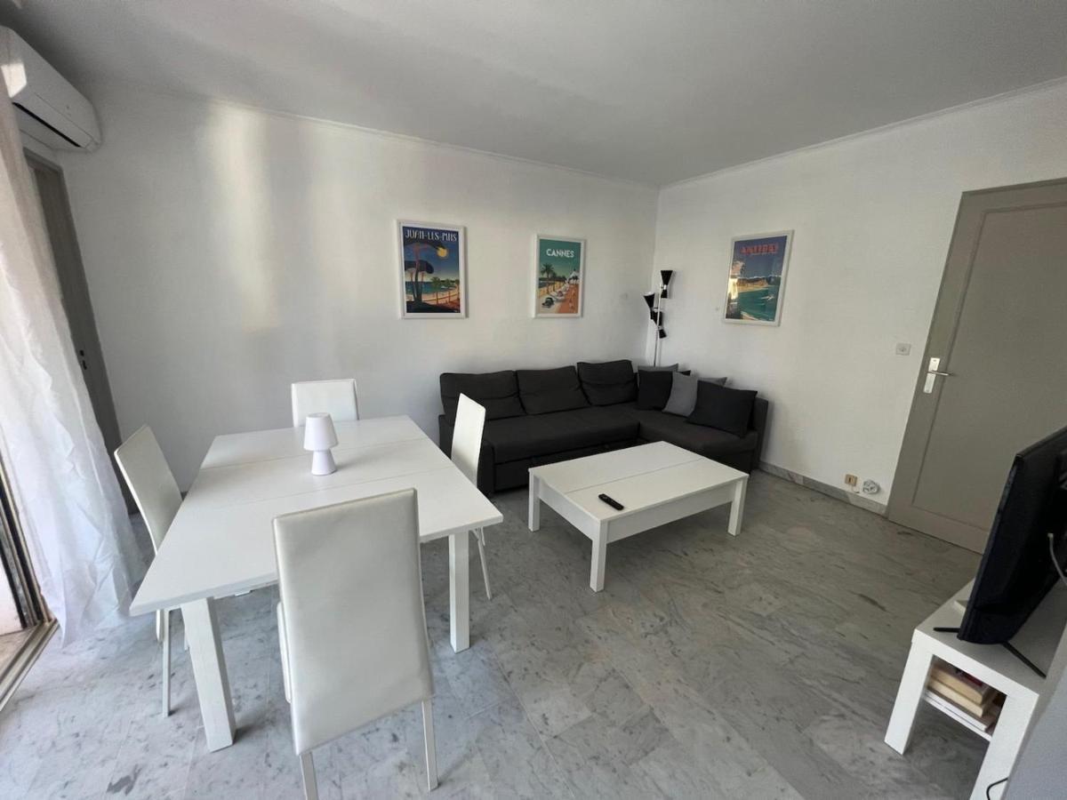 Seafront - Beautiful Flat With Aircon And Comfortable Loggia Vallauris Eksteriør bilde